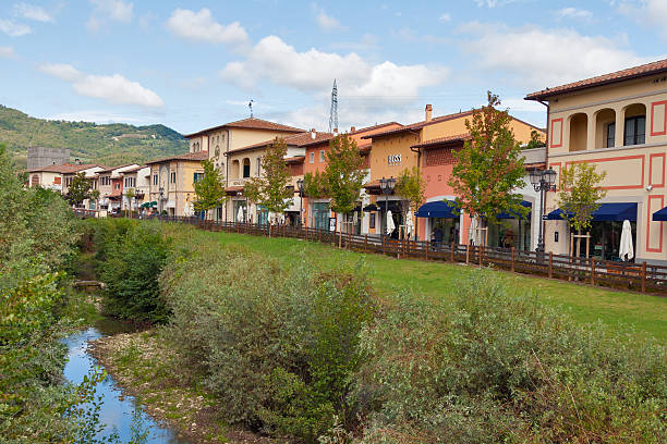Il Barberino Designer Outlet lungo il torrente